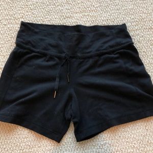 black lulu lemon drawstring shorts